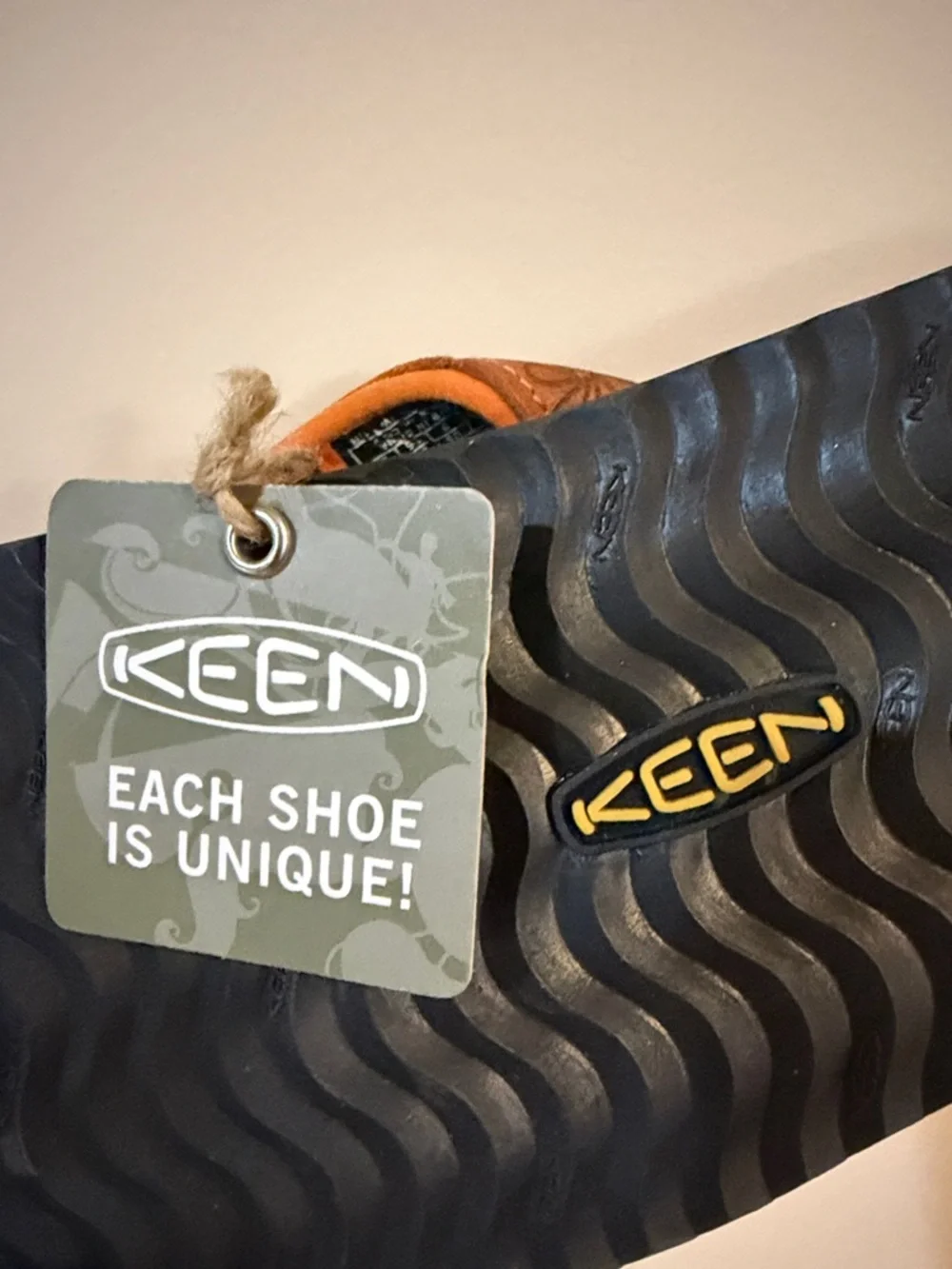Keen Florence II Orange Floral-Detail Leather Flip Flops - Picture 8 of 8